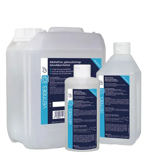 Foto zeigt verschiedene Behälter mit Flächendesinfektionsmittel